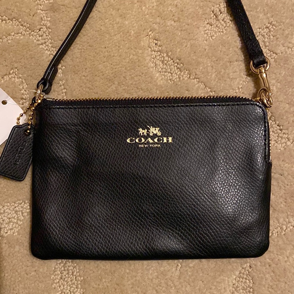 Small coach wallet with handle